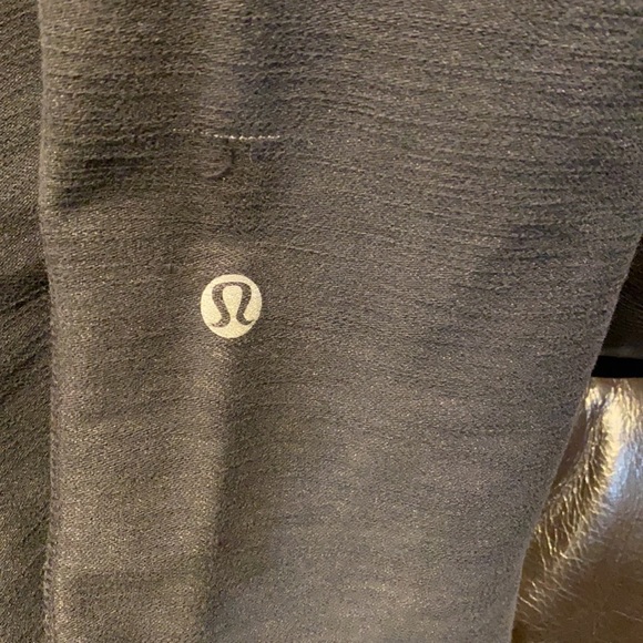 Lululemon jogging gear - Picture 2 of 5